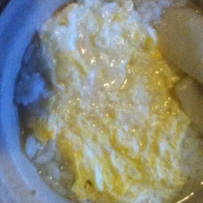 卵をかき混ぜる前に写真撮りました、お味噌が入ってあったまりますね、こちら寒くなりました～朝食にぴったりですね、また作りま～～す